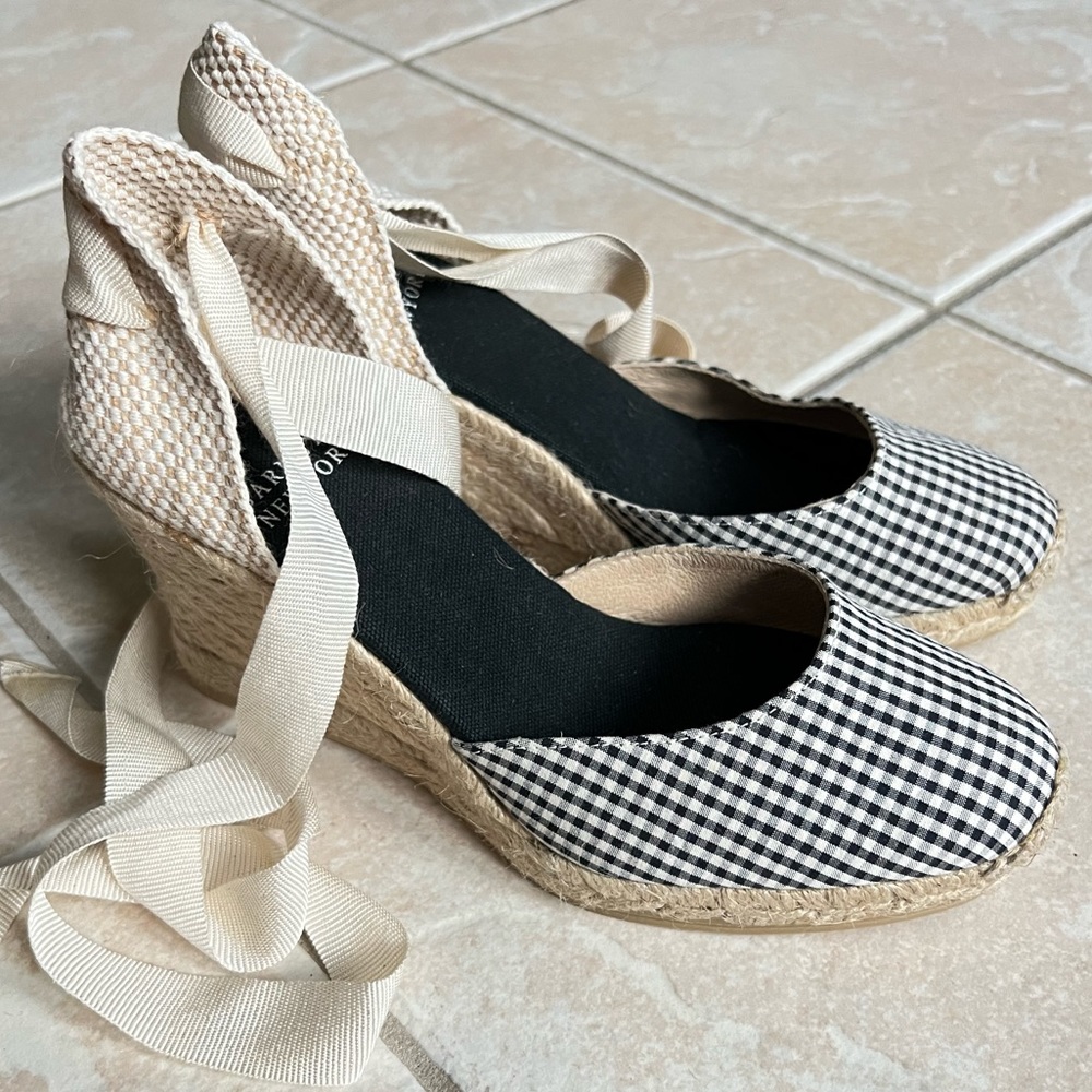 Barney’s New York gingham black white heel closed toe espadrilles size 37
